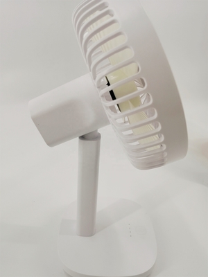 Battery Powered Small Kitchen Table Fan 5W Portable 7 Hours Last
